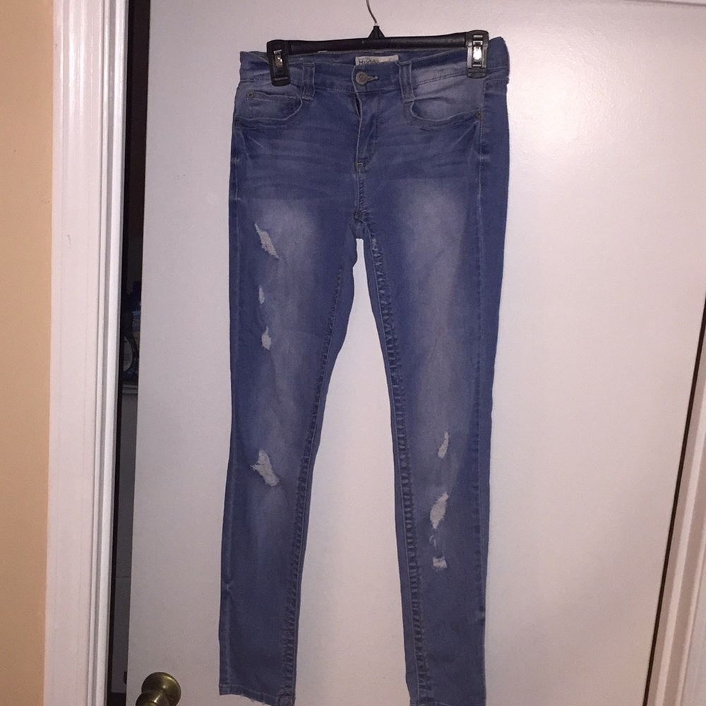 Mudd light wash SUPER soft skinny jeans